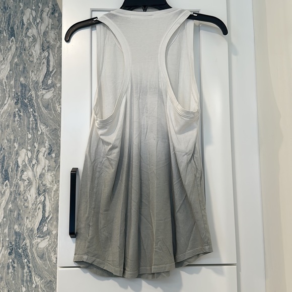 Peloton Razorback Tank - Picture 2 of 3